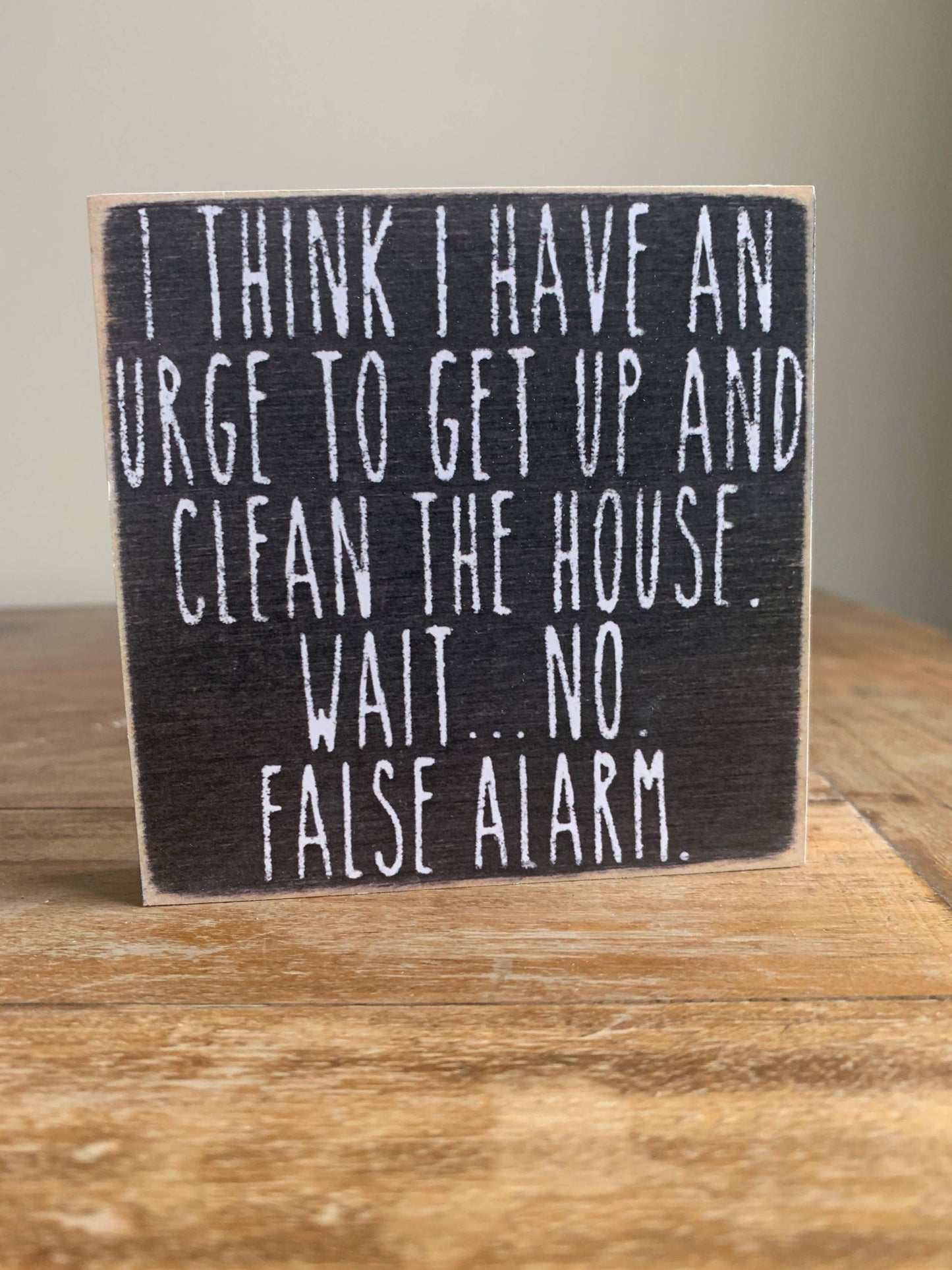 4X4-131 False Alarm Shelf Sitter