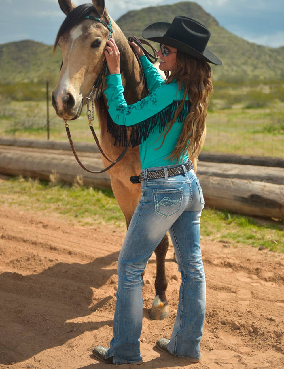 Cowgirl Tuff Don't Fence Me In Turquoise