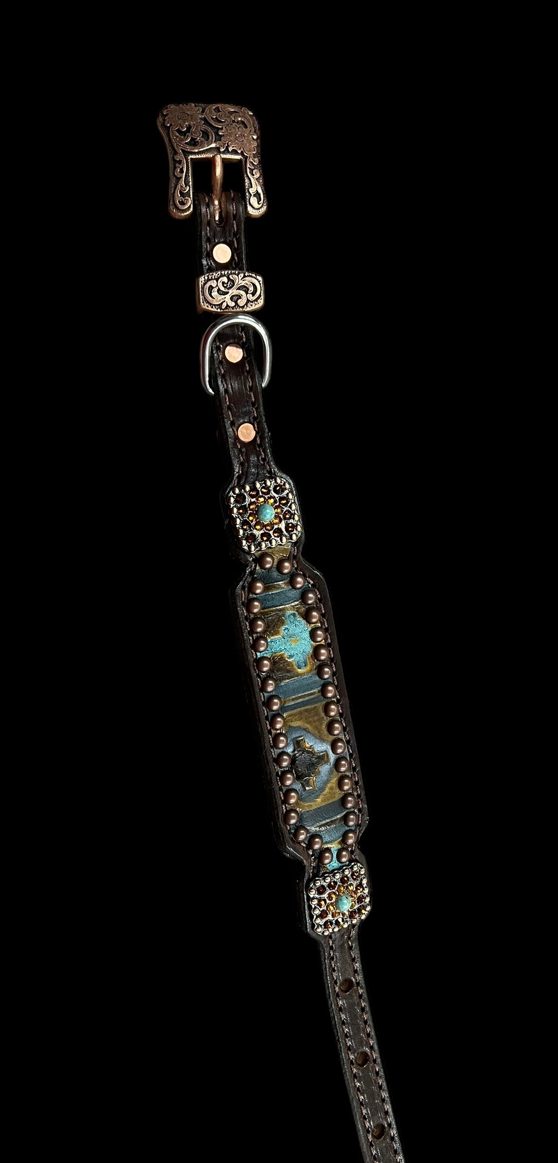 Mocca and mint Navajo on dark leather