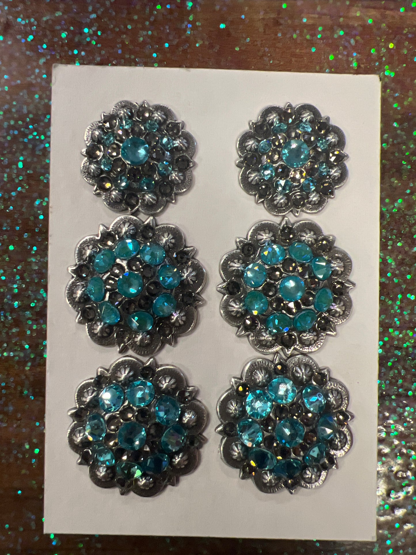 Antique turquoise gator on dark leather