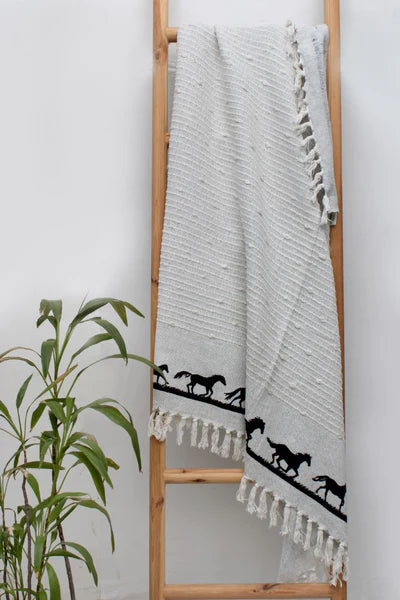 COTTON THROW HORSES