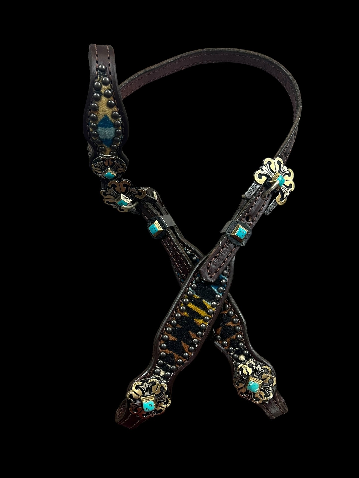 Rancho Arroyo Black Pendleton® on dark leather