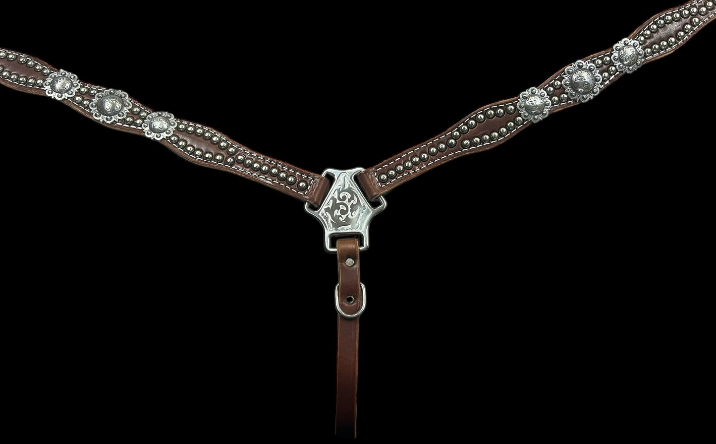 Simple and Scalloped Tack