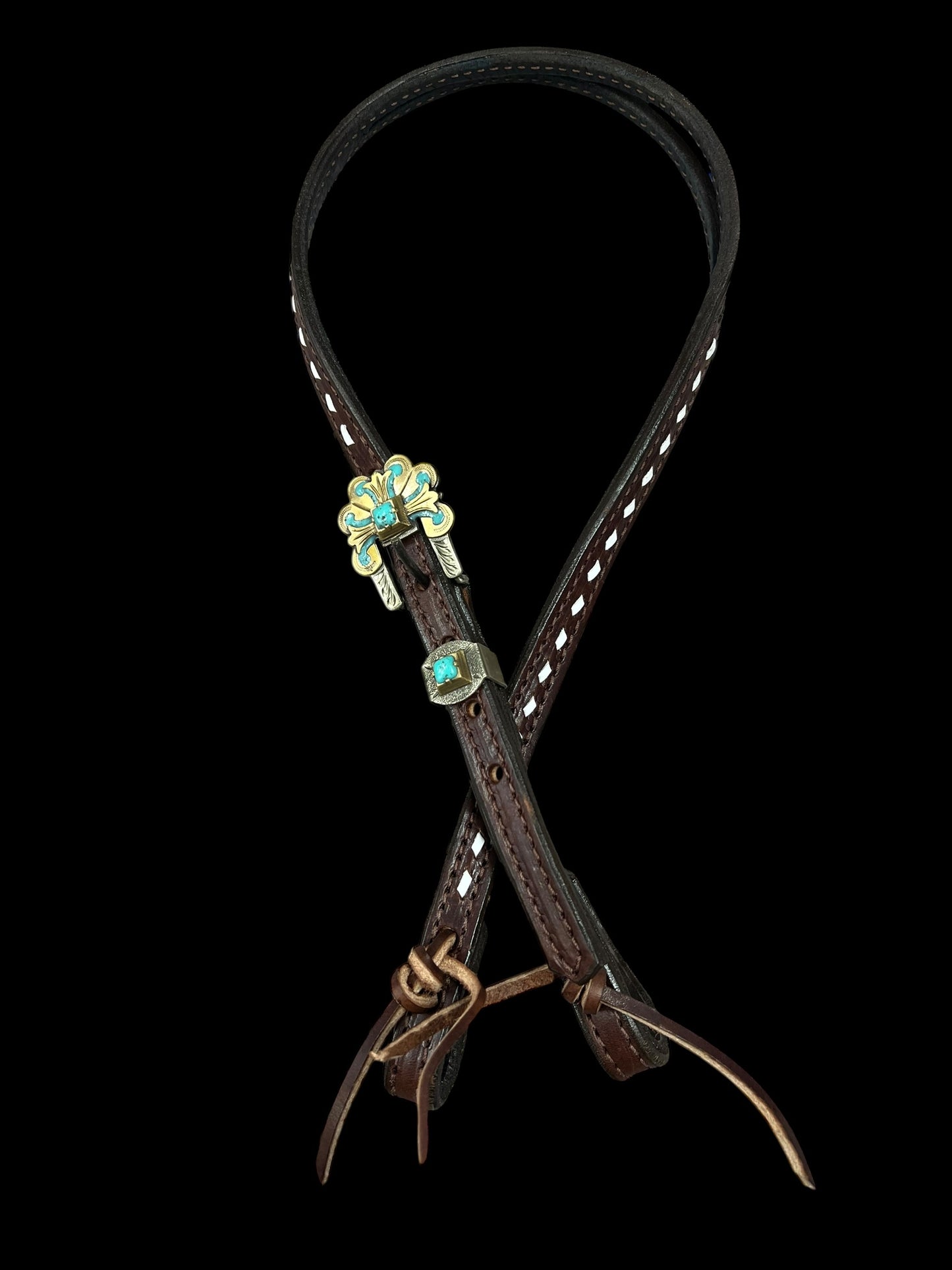 Simple tack set (spots and conchos)
