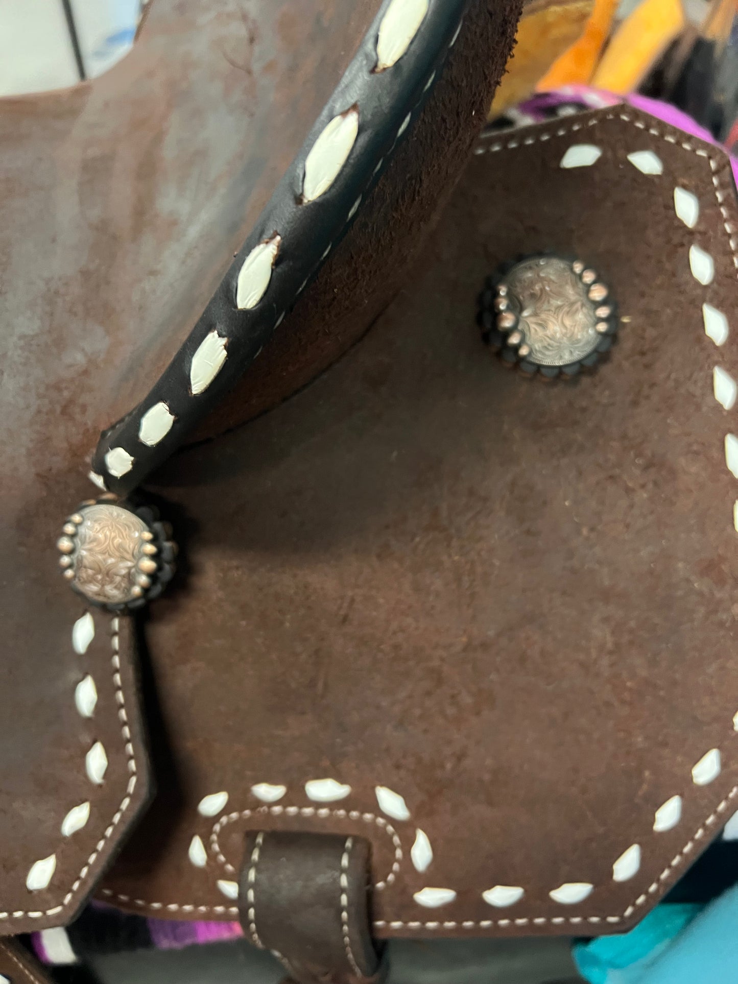 Circle L Saddle Spinal Relief Buckstitch