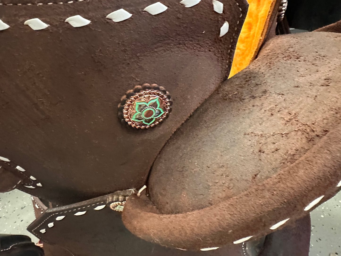 Circle L Saddle Spinal Relief Buckstitch