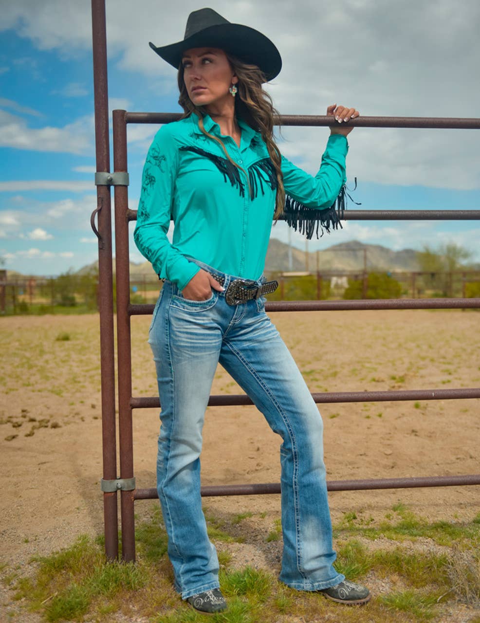 Cowgirl Tuff Don't Fence Me In Turquoise