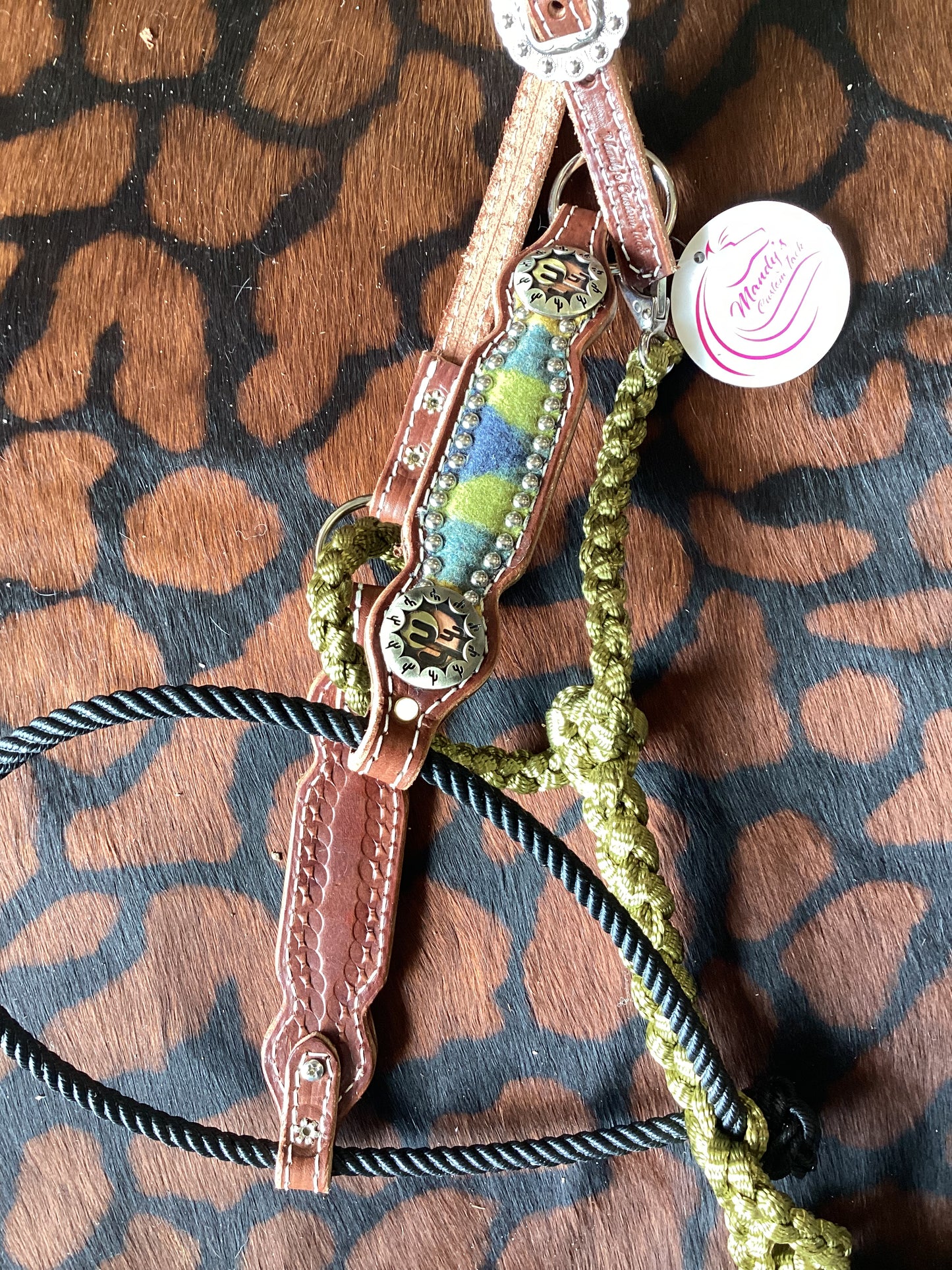 Lariat noseband with muletape and leather halter