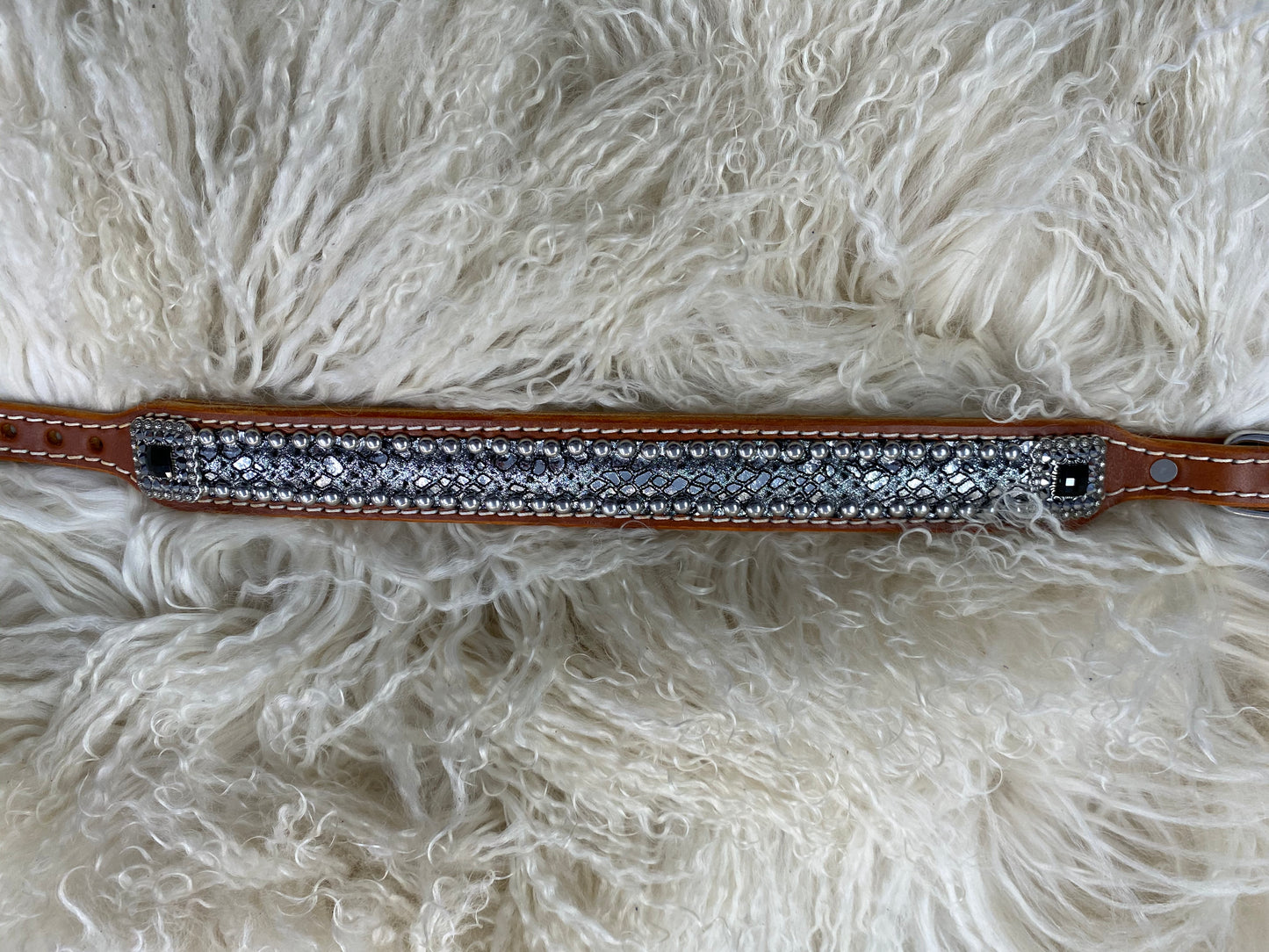 Silver mystic on medium leather