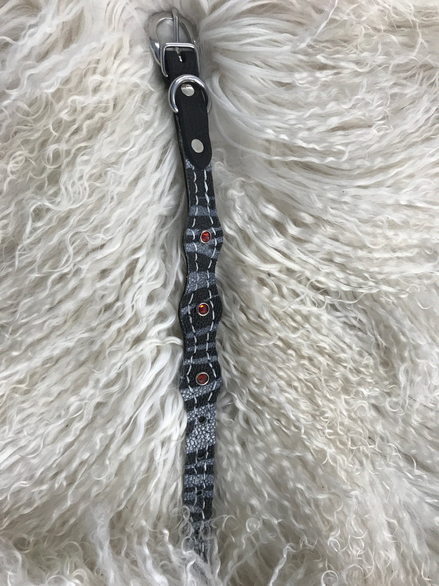 Extra Small dog collar- black and white stingray